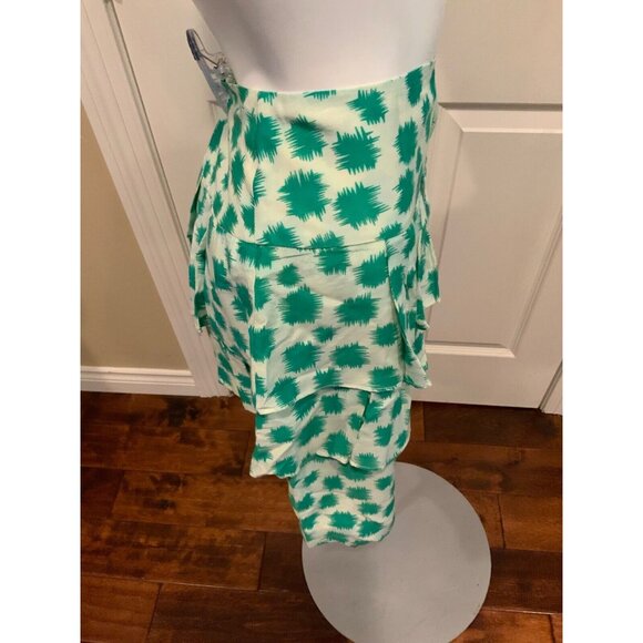 Edme & Esyllte "Landing Field" Green/White Patterned Tiered Ruffle Skirt, Size 2 - Picture 3 of 7
